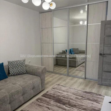 Продам квартиру, Героев Харькова просп. , 1  ком., 38.50 м², капитальный ремонт 