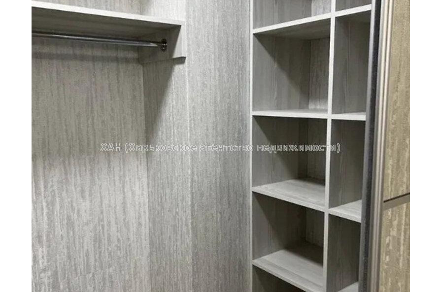 Продам квартиру, Героев Харькова просп. , 1  ком., 38.50 м², капитальный ремонт 