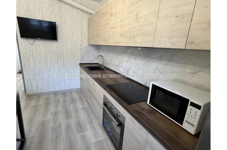 Продам квартиру, Героев Харькова просп. , 1  ком., 38.50 м², капитальный ремонт 