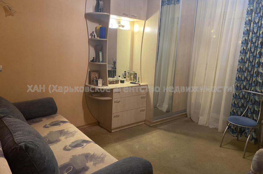 Продам квартиру, Культуры ул. , 3 кім., 86 м², капитальный ремонт 