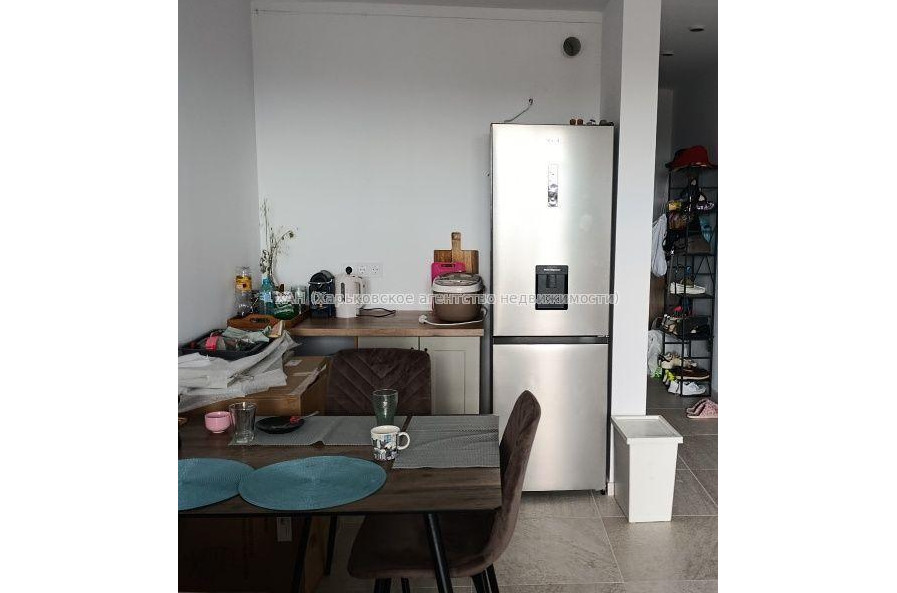 Продам квартиру, Героев Харькова просп. , 1 кім., 29 м², без внутренних работ 