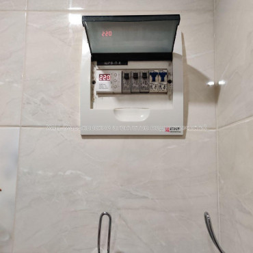 Продам квартиру, Каркача Ивана бульв. , 1  ком., 25 м², советский ремонт 