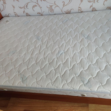 Продам квартиру, Каркача Ивана бульв. , 1  ком., 25 м², советский ремонт 