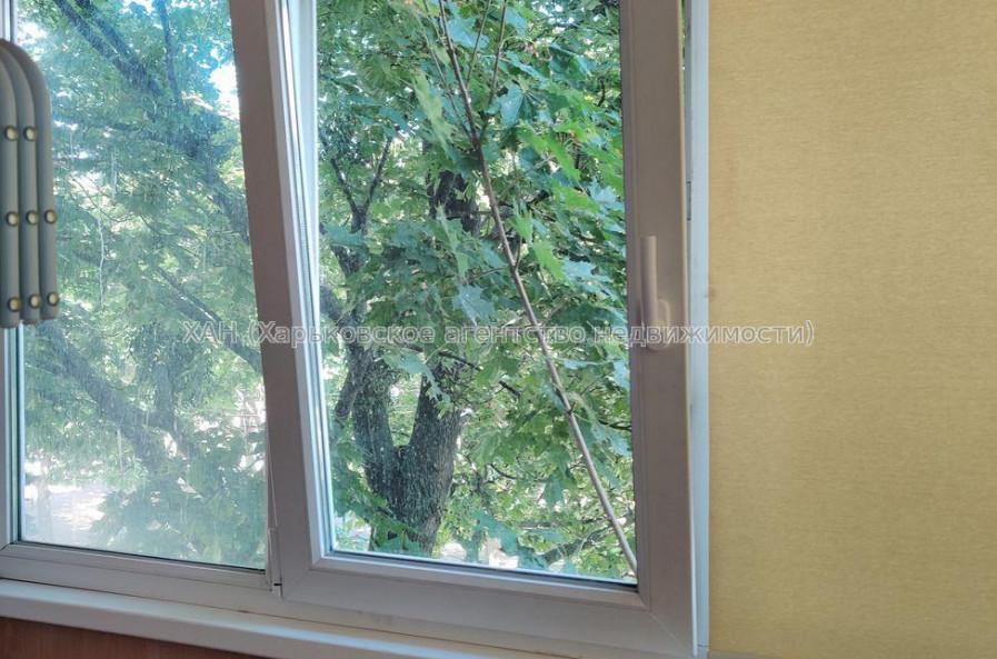 Продам квартиру, Каркача Ивана бульв. , 1  ком., 25 м², советский ремонт 