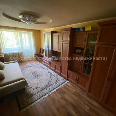 Продам квартиру, Ощепкова Андрея ул. , 2  ком., 44 м², косметический ремонт 