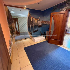 Продам квартиру, 4  ком., 52.80 м², авторский дизайн