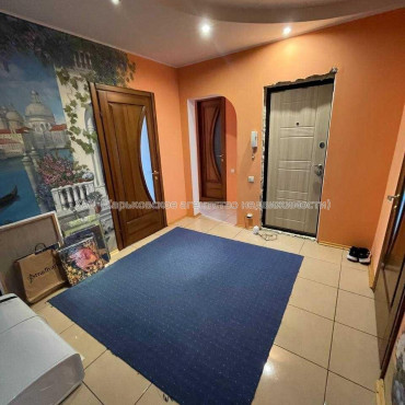 Продам квартиру, 4  ком., 52.80 м², авторский дизайн 