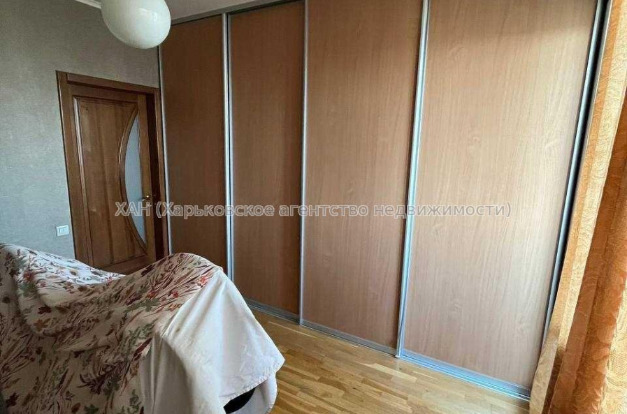 Продам квартиру, 4  ком., 52.80 м², авторский дизайн 