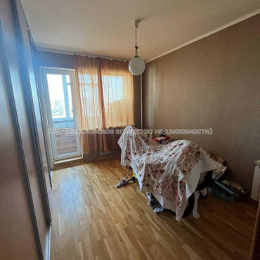 Продам квартиру, 4  ком., 52.80 м², авторский дизайн 