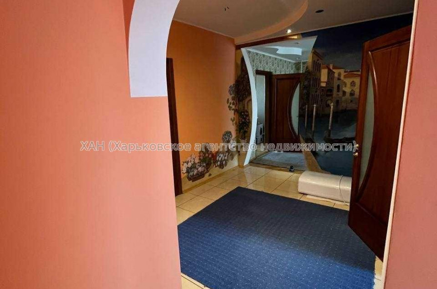 Продам квартиру, 4  ком., 52.80 м², авторский дизайн 