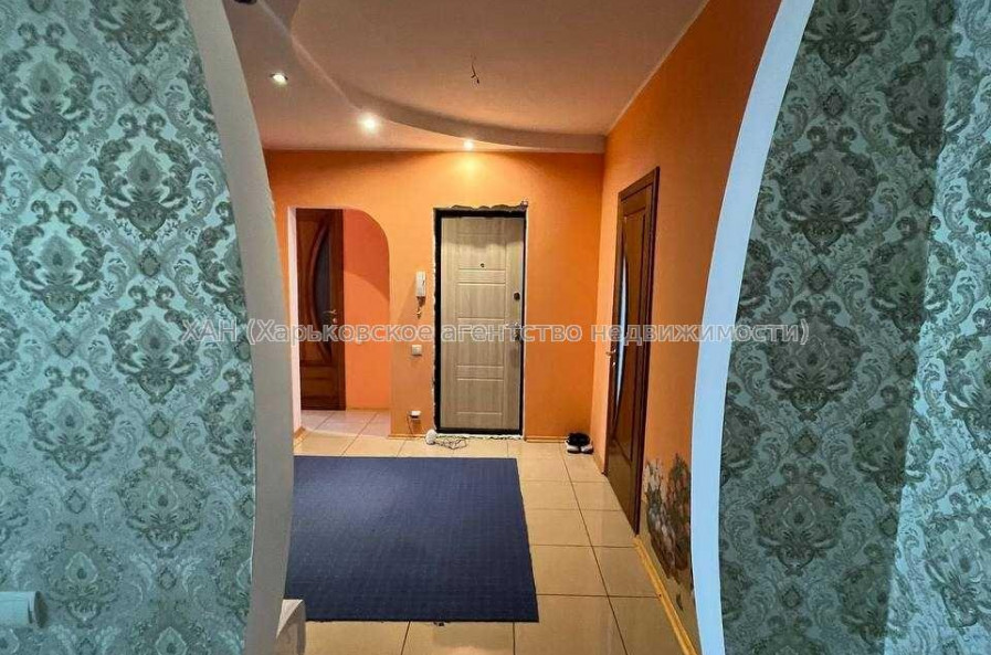 Продам квартиру, 4  ком., 52.80 м², авторский дизайн 