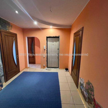 Продам квартиру, 4  ком., 52.80 м², авторский дизайн 