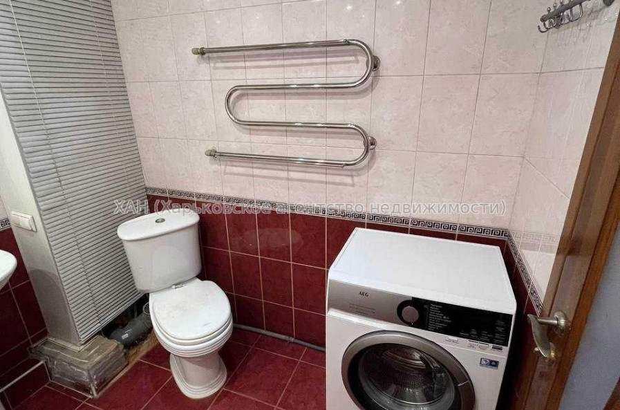 Продам квартиру, 4  ком., 52.80 м², авторский дизайн 