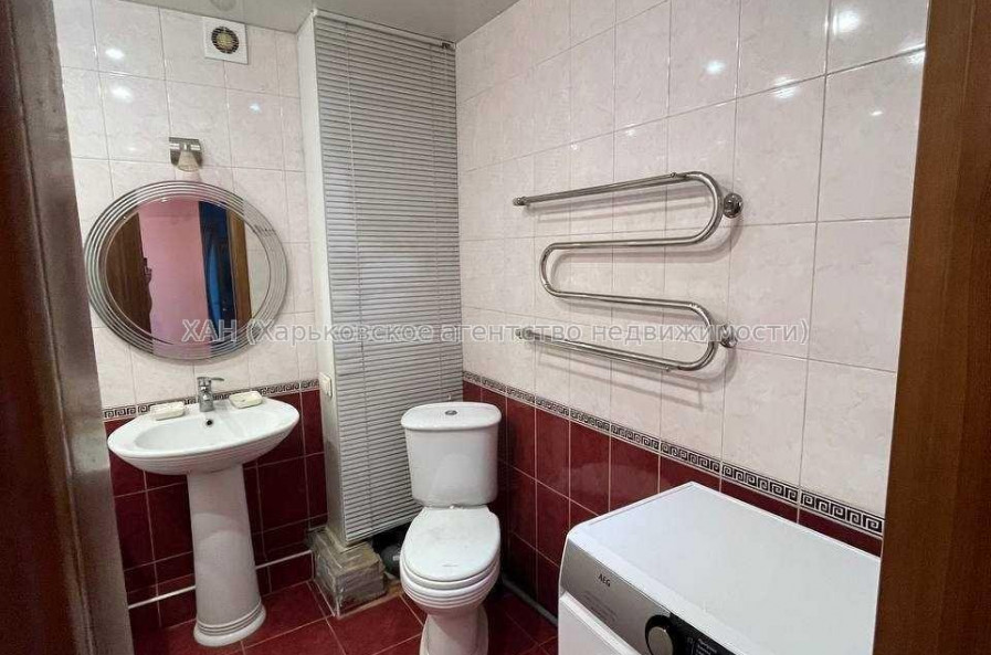 Продам квартиру, 4  ком., 52.80 м², авторский дизайн 