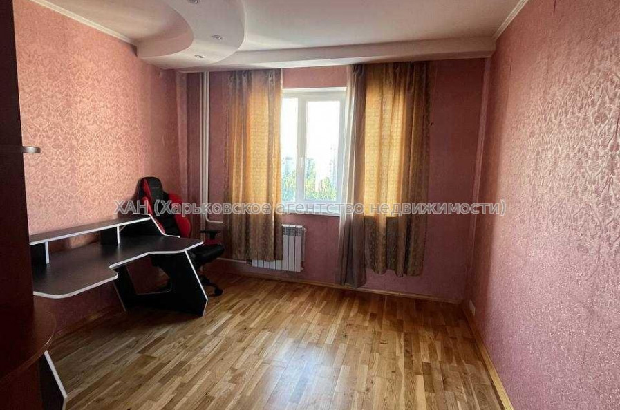Продам квартиру, 4  ком., 52.80 м², авторский дизайн 