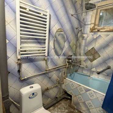 Продам квартиру, 2  ком., 46.70 м², советский ремонт 
