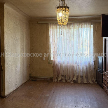 Продам квартиру, 2  ком., 46.70 м², советский ремонт 
