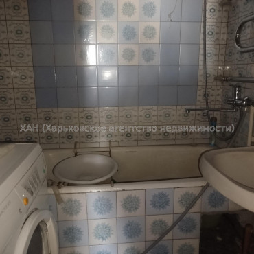 Продам квартиру, Гарибальди ул. , 2  ком., 54.20 м², косметический ремонт 