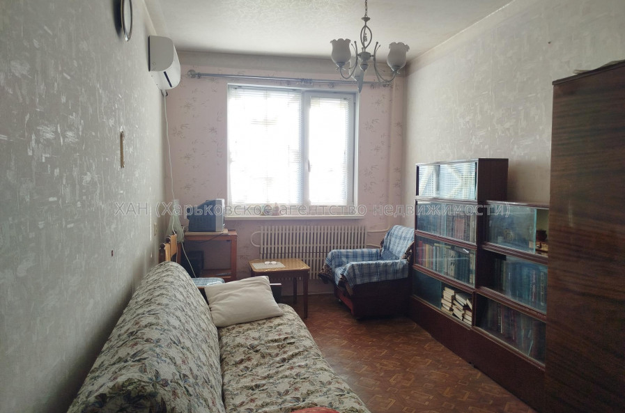 Продам квартиру, Гарибальди ул. , 2  ком., 54.20 м², косметический ремонт 