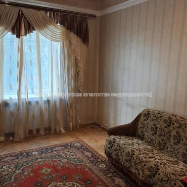 Продам квартиру, Воробьева ул. , 15/19 , 3 кім., 70.30 м², капитальный ремонт 