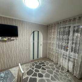 Продам квартиру, Победы просп. , 3  ком., 65 м², евроремонт
