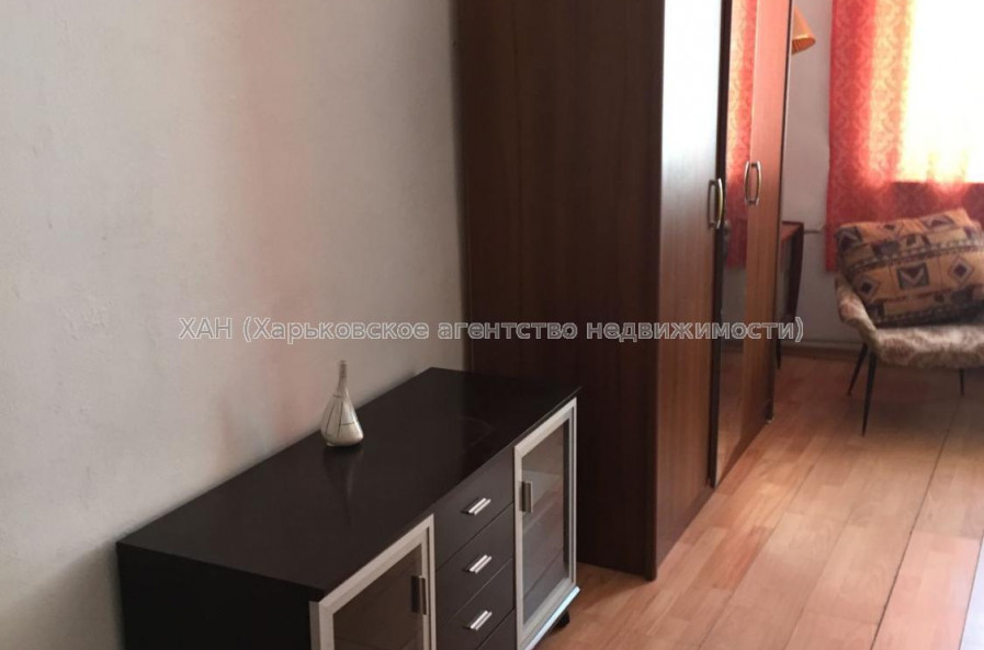 Продам квартиру, Костомаровская ул. , 1  ком., 32 м², косметический ремонт 