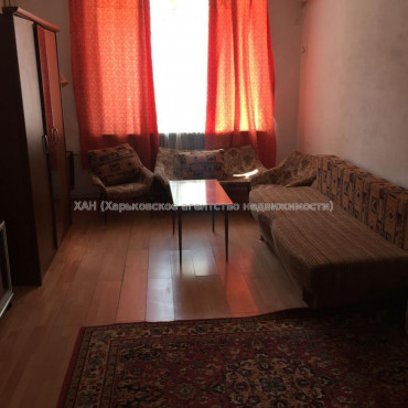 Продам квартиру, Костомаровская ул. , 1  ком., 32 м², косметический ремонт 