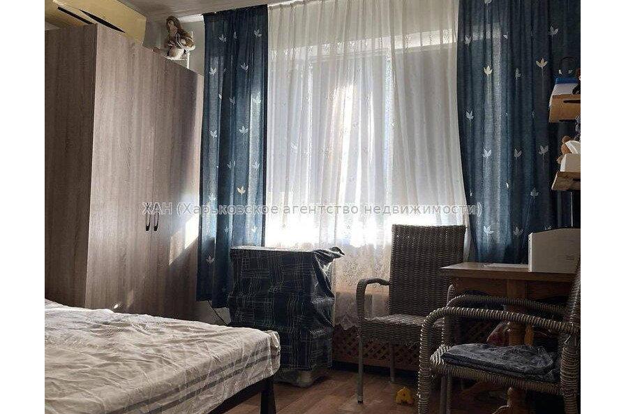 Продам квартиру, Гарибальди ул. , 1  ком., 26.80 м², капитальный ремонт 