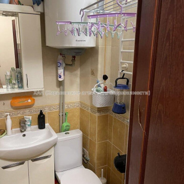 Продам квартиру, Гарибальди ул. , 1  ком., 26.80 м², капитальный ремонт 