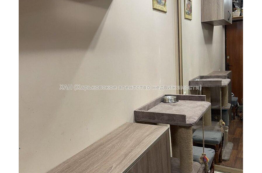Продам квартиру, Гарибальди ул. , 1  ком., 26.80 м², капитальный ремонт 