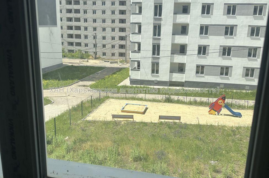 Продам квартиру, Полтавский Шлях ул. , 1  ком., 43 м², без внутренних работ 