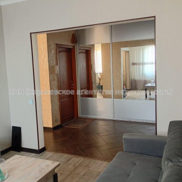 Продам квартиру, Салтовское шоссе , 3  ком., 66.60 м², капитальный ремонт 