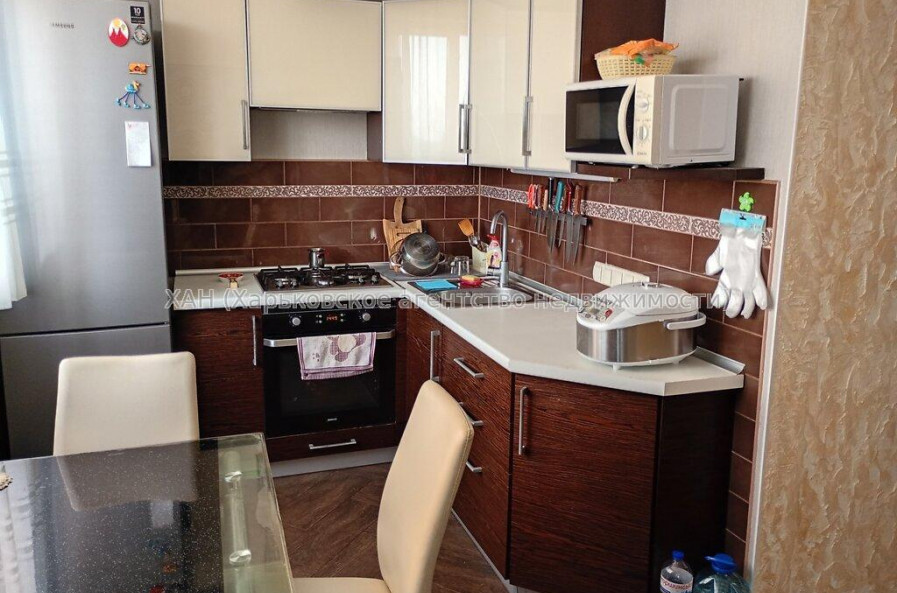 Продам квартиру, Салтовское шоссе , 3  ком., 66.60 м², капитальный ремонт 