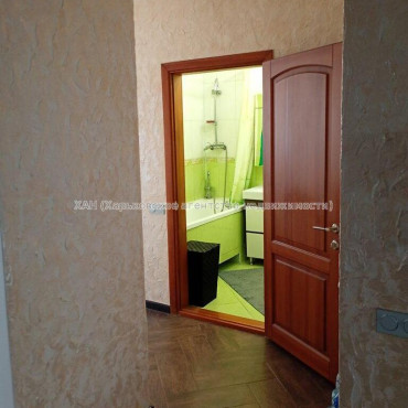 Продам квартиру, Салтовское шоссе , 3  ком., 66.60 м², капитальный ремонт 