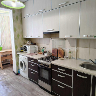Продам квартиру, Зубарева Александра ул. , 1  ком., 36.20 м², косметический ремонт 