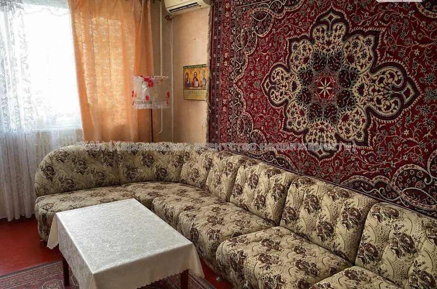 Продам квартиру, Фесенковский въезд , 2  ком., 52 м², косметический ремонт 