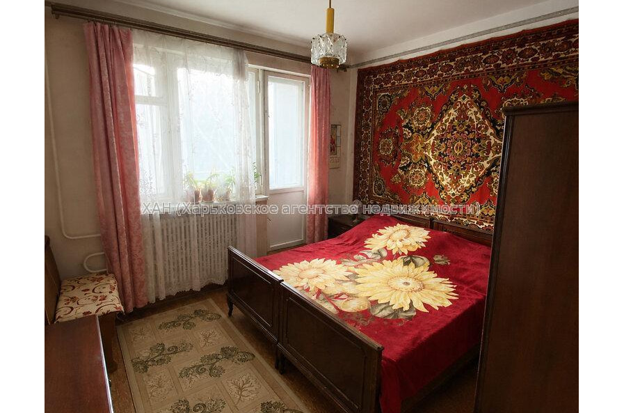 Продам квартиру, Фесенковский въезд , 2  ком., 52 м², косметический ремонт 