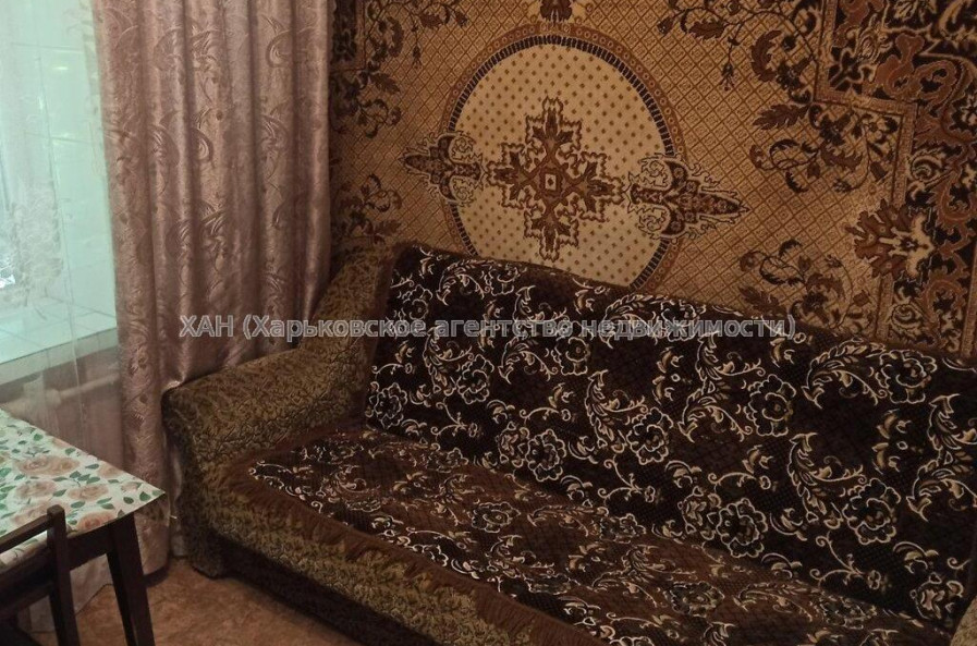 Продам квартиру, Ньютона ул. , 1 кім., 18.50 м², советский ремонт 