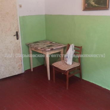 Продам квартиру, Ньютона ул. , 1 кім., 18.50 м², советский ремонт 