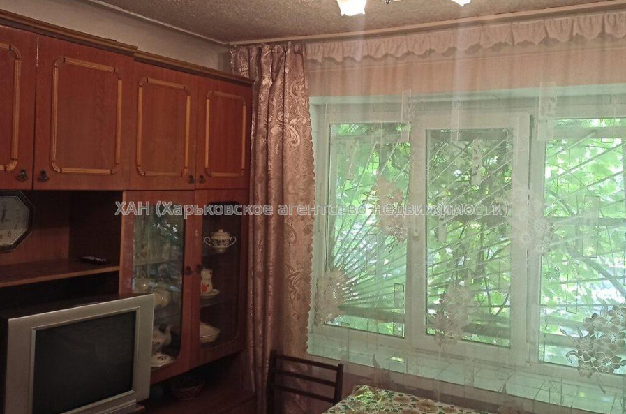 Продам квартиру, Ньютона ул. , 1 кім., 18.50 м², советский ремонт 