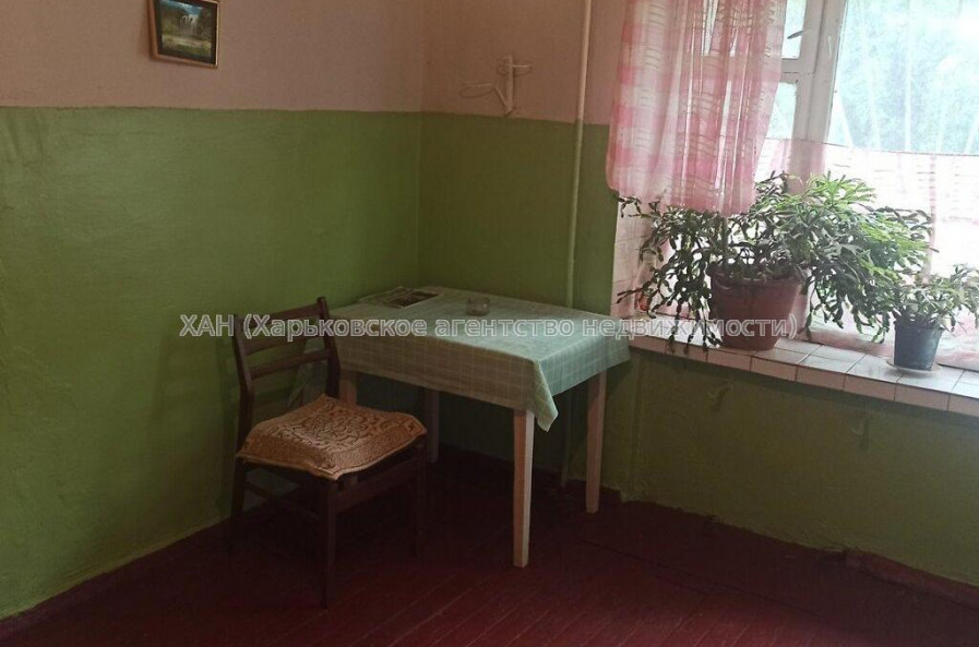 Продам квартиру, Ньютона ул. , 1 кім., 18.50 м², советский ремонт 