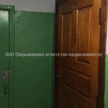 Продам квартиру, Ньютона ул. , 1 кім., 18.50 м², советский ремонт 