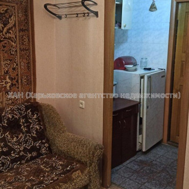 Продам квартиру, Ньютона ул. , 1 кім., 18.50 м², советский ремонт 