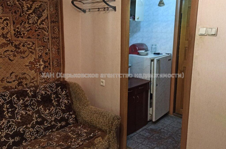 Продам квартиру, Ньютона ул. , 1 кім., 18.50 м², советский ремонт 