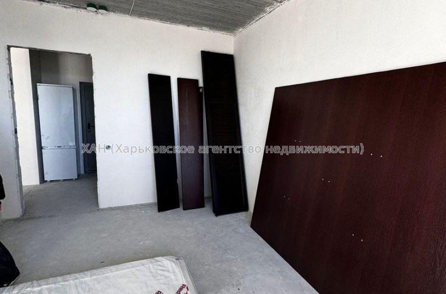 Продам квартиру, Яны Червоной ул. , 1  ком., 47 м², без отделочных работ 