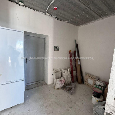 Продам квартиру, Яны Червоной ул. , 1  ком., 47 м², без отделочных работ 