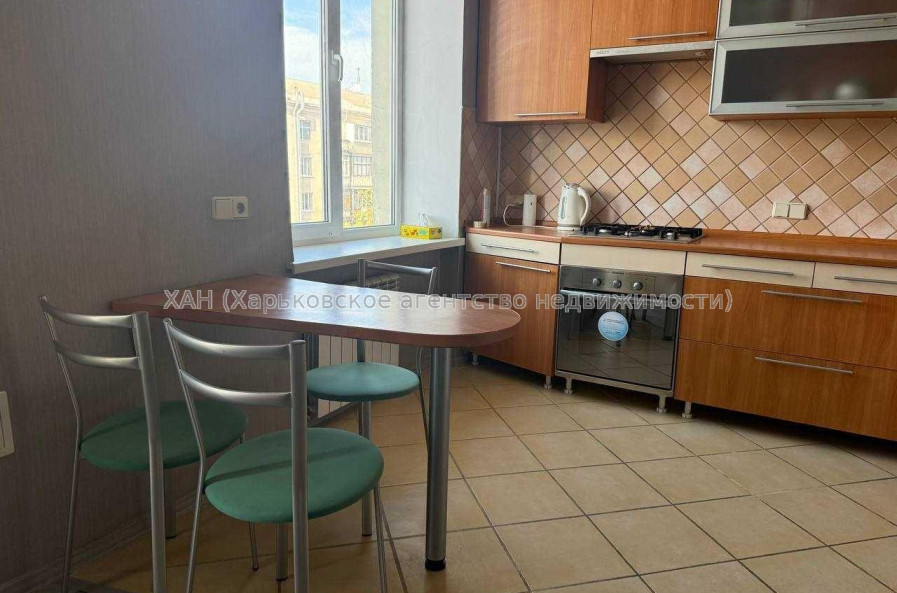 Продам квартиру, Героев Харькова просп. , 2  ком., 51 м², евроремонт 