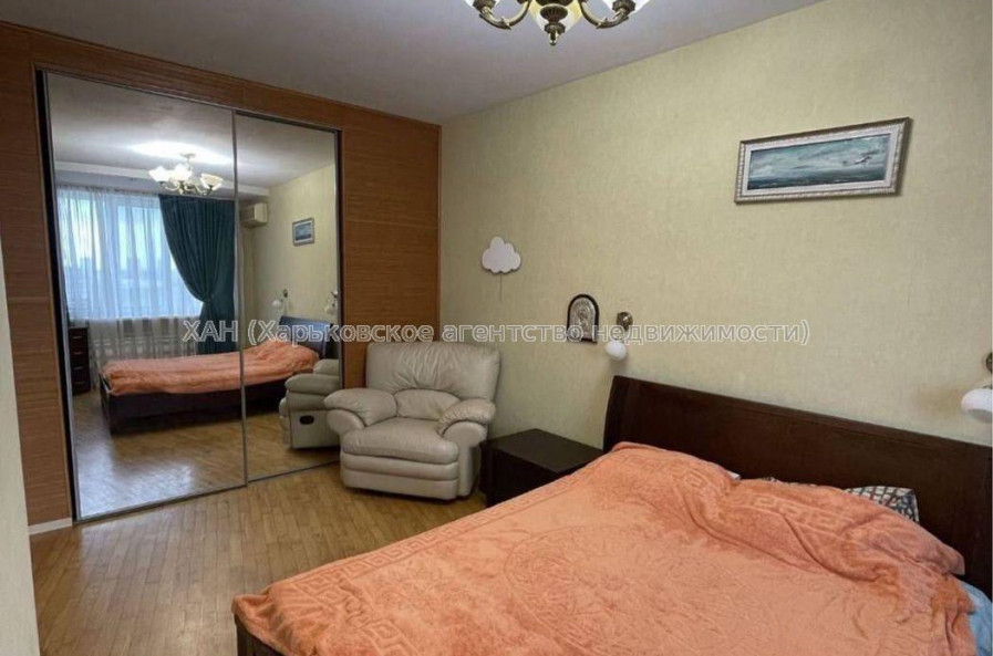 Продам квартиру, Армянский пер. , 2  ком., 58 м², советский ремонт 