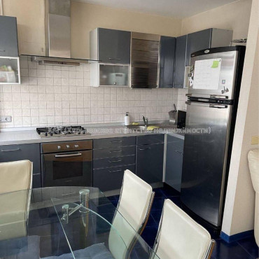Продам квартиру, Армянский пер. , 2  ком., 58 м², советский ремонт 