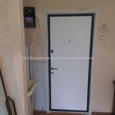 Продам квартиру, Косарева ул. , 1  ком., 12.10 м², косметический ремонт 